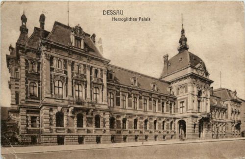 Dessau, Herzogliches Palais