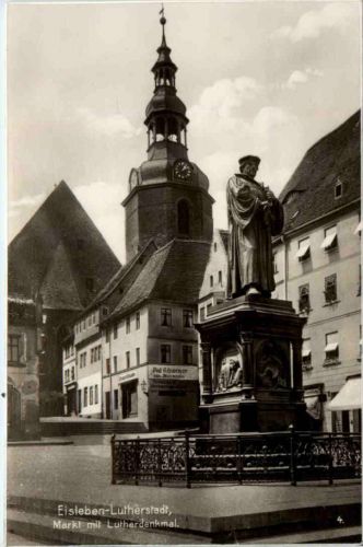 Eisleben Lutherstadt, Markt mit Luther-Denkmal