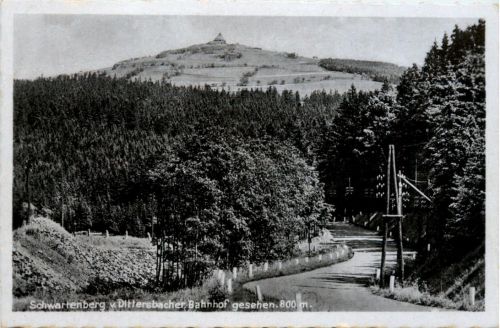 Schwarzenberg vom Dittersbacher Bahnhof gesehen