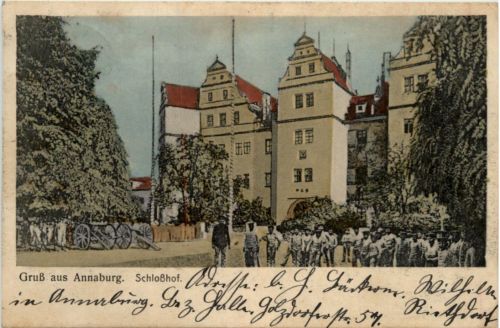 Annaburg, Schlosshof