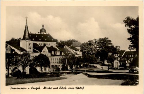 Frauenstein i. Erzgeb., Markt mit Blick zum Schloss