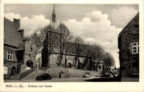 Mölln, Rathaus mit Kirche
