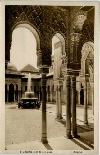 Granada - Alhambra - Patio de los Leones