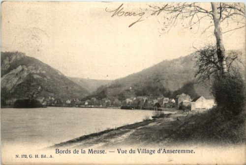 Bords de la Meuse - Vue du Village d Anseremme