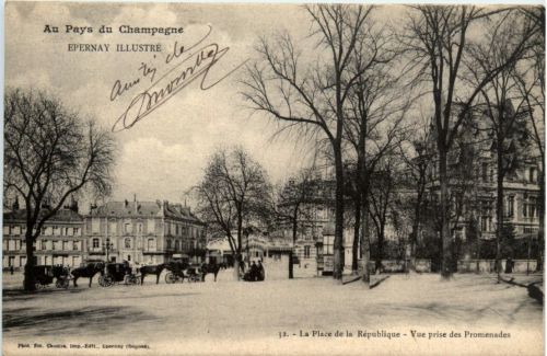 Epernay - La Place de la Republique