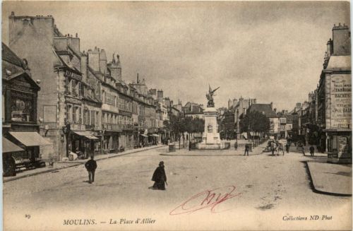 Moulins - La Place d Allier