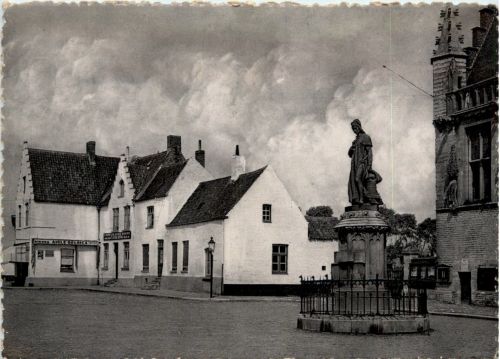 Damme - Statue Jacques van Maerlant
