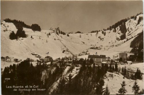 Les Avants et le Col de Sonloup en hiver