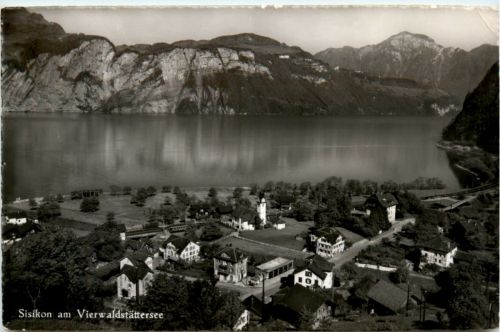 Sisikon am Vierwaldstättersee