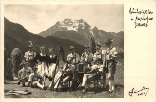 Schuhplattler in Mayrhofen Zillertal