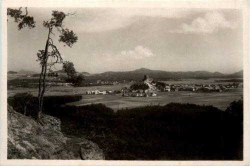 Sudetenland - Blick vom Rabenstein gegen Habichtstein