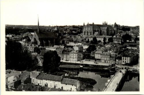 Poitiers, Panorama pris du Boulevard Aboville