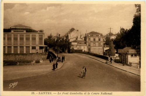 Saintes, le Pont Gambetta et le Cours national
