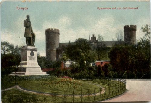 Kempen, Gymnasium und von Loe-Denkmal