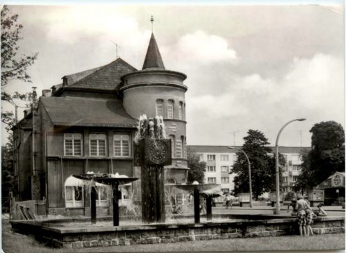 Bitterfeld, Springbrunnen am HO-Hotel Central