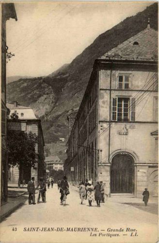 Saint Jean de Maurienne - Grande Rue