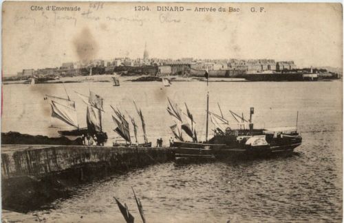 Dinard - Arrivee du Bac
