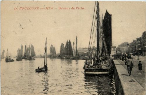 Boulogne sur Mer - Bateaux de peche