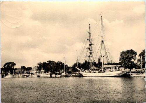 Greifswald-Wieck, Schulschiff der GST Wilhelm-Pieck