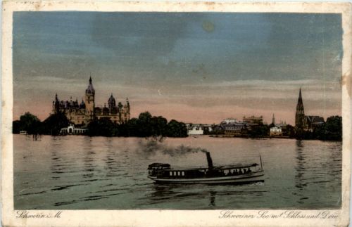 Schwerin, Schweriner See mit Schloss und Dom