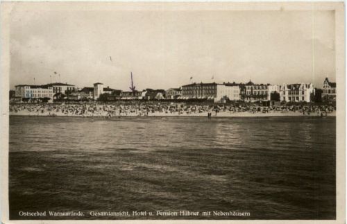 Warnemünde, Gesamtansicht Hotel Hübner und Nebenhäusern