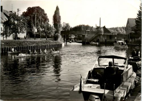 Wustrow, Ortsteil Canow, An der Schleuse