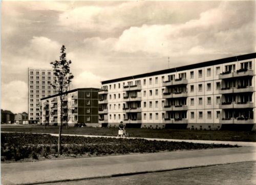 Hennigsdorf Kr. Oranienburg, Neubauten an der Karl-Marx-Strasse