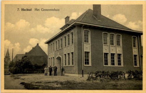 Hechtel - Het Gemeentehuis