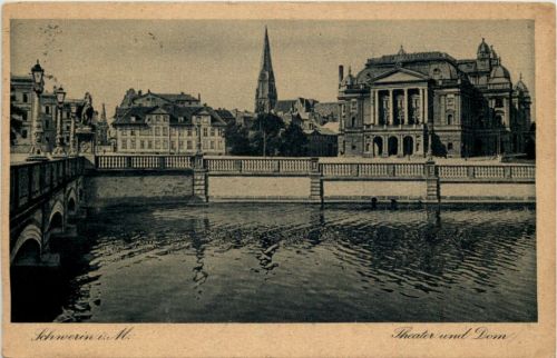 Schwerin, Theater und Dom