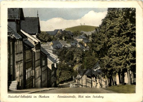 Clausthal - Zellerfeld, Osteröderstrasse, Blick zum Bocksberg