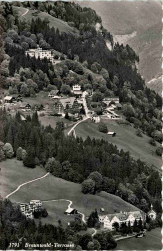 Braunwald, Terrasse