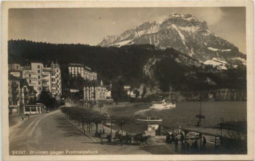 Brunnen gegen Frohnalpstock