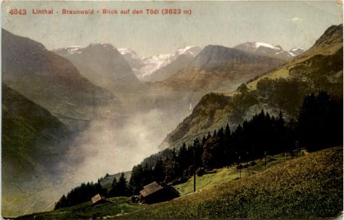 Linthal, Braunwald, Blick auf den Tödi