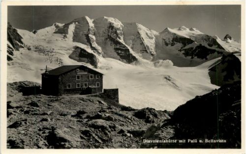 Diavolezzahütte mit Piz Palü