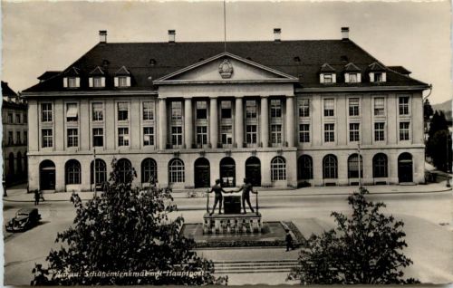 Aarau, Schützendenkmal mit Hauptpost