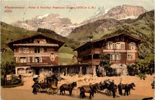 Klausenstrasse - Hotel Posthaus Urigen mit Postkutsche