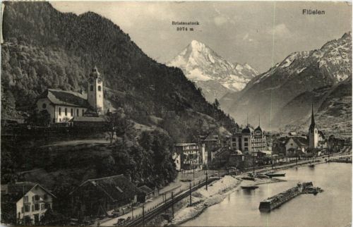 Flüelen mit Bristenstock