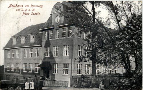 Neuhaus am Rennweg - Neue Schule