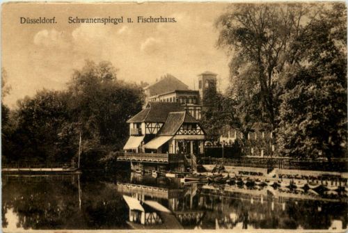 Düsseldorf - Schwanenspiegel und Fischerhaus