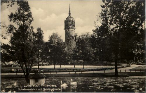 Wittenberg, Schwanenteich mit Schlosskirche
