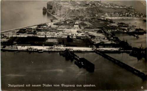 Helgoland, mit neuem Hafen vom Flugzeug aus gesehen