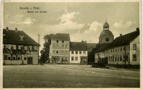 Remda in Thüringen - MArkt mit Kirche
