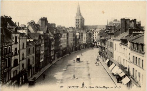 Lisieux - La Place Victor Hugo