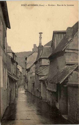 Pont Audemer - Riviere - Rue de la Licorne