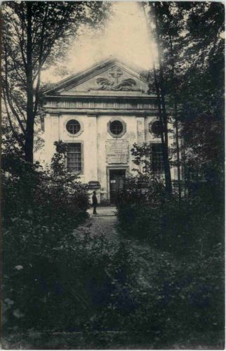 Alt-Zella, Mausoleum im Park bei Nossen