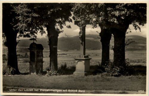 Unter den Linden bei Vierzehnheiligen Schloss Banz - Staffelstein