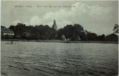 Mirow, Blick vom See auf den Schlossgarten