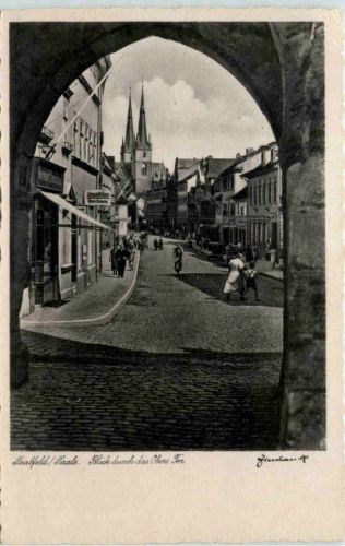 Saalfeld/Saale, Blick durch das Obere Tor