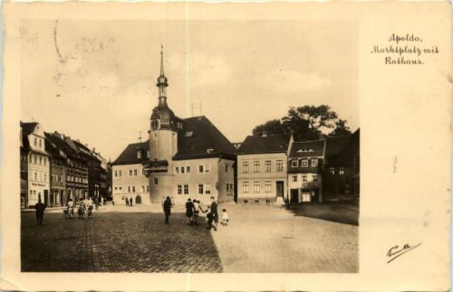 Apolda, Marktplatz mit Rathaus