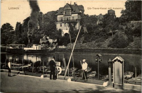 Lübeck, Elb-Trave-Kanal mit Kaisertor